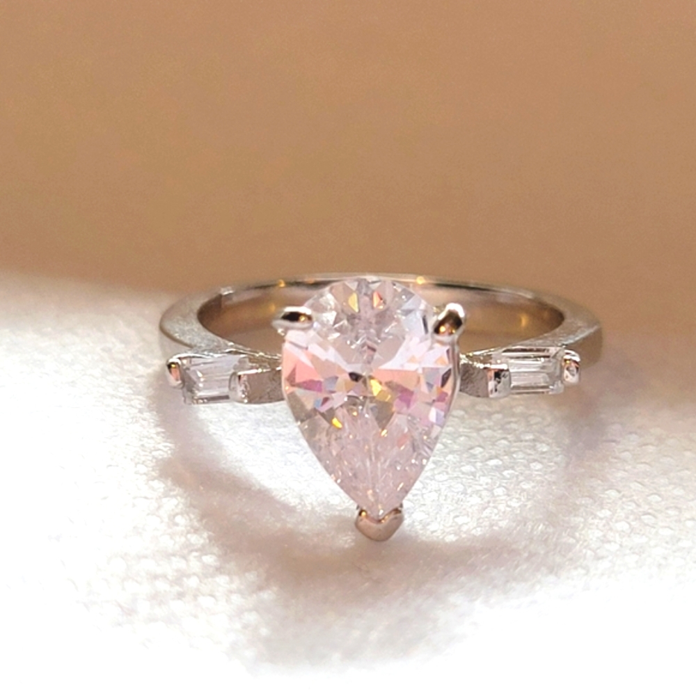 Charmed Aroma Pear Cut Ring - Picture 3 of 11